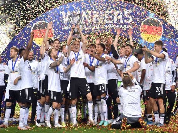 EURO 1996 – Vinh quang dưới màu cờ nước Đức thống nhất