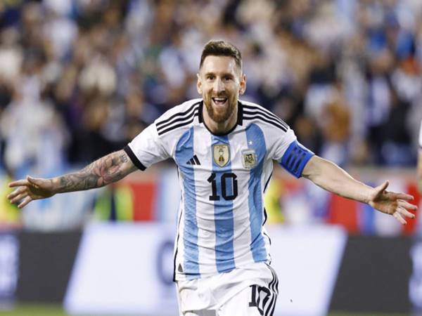 Tóm tắt sự nghiệp của Lionel Messi